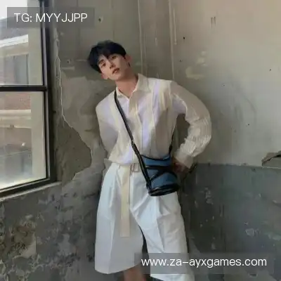 滑璇鸣